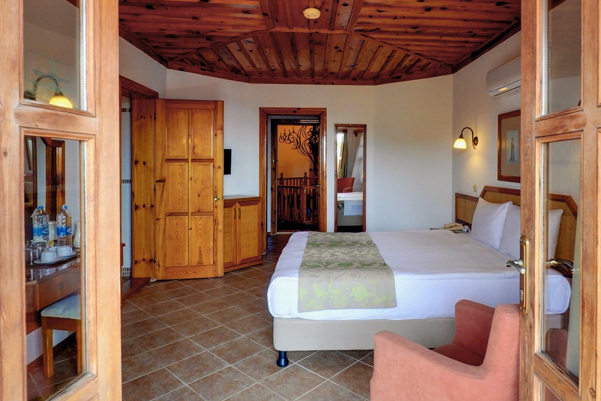 Montana Pine Resort Oludeniz Bagian luar foto