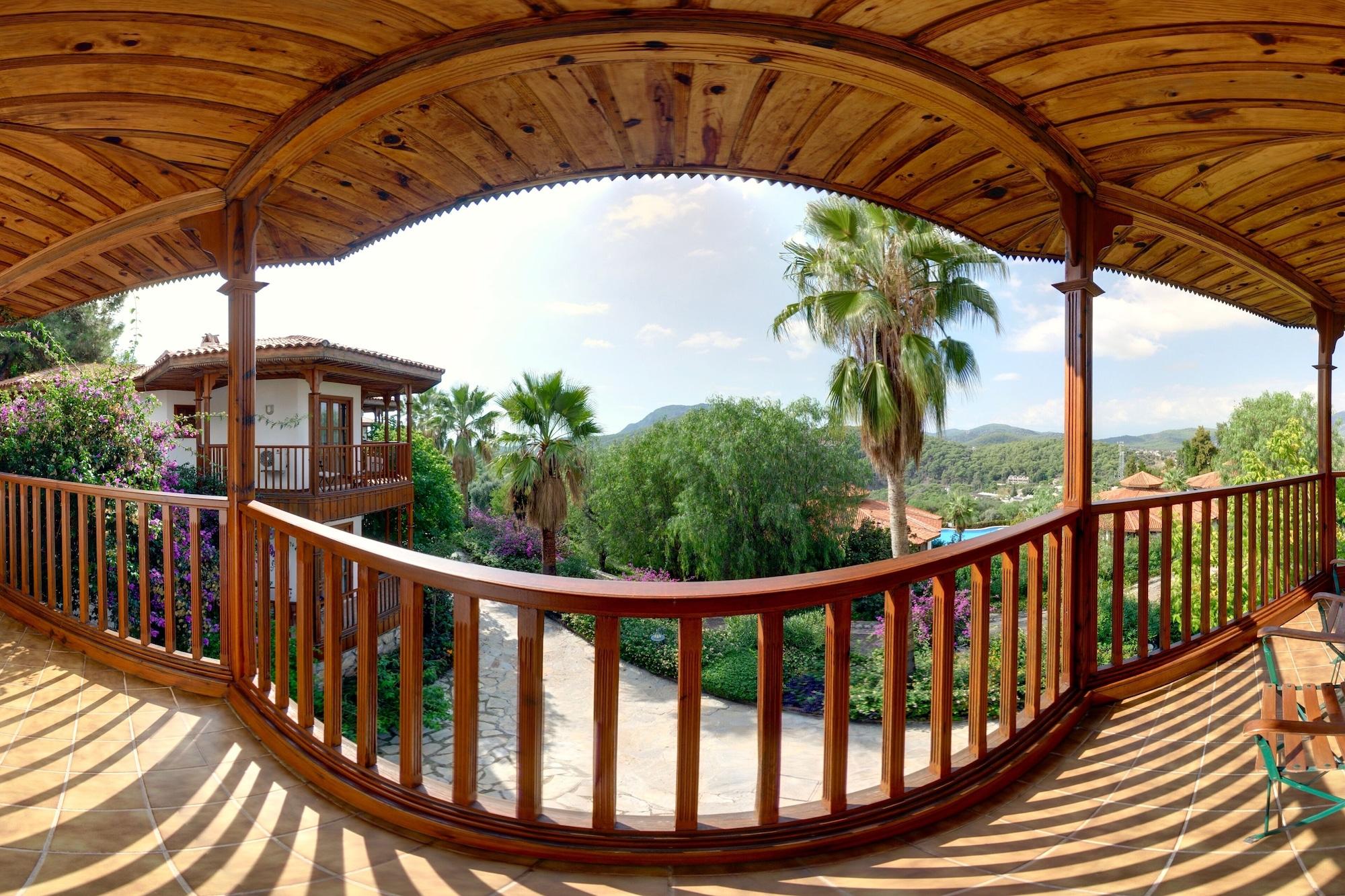 Montana Pine Resort Oludeniz Bagian luar foto