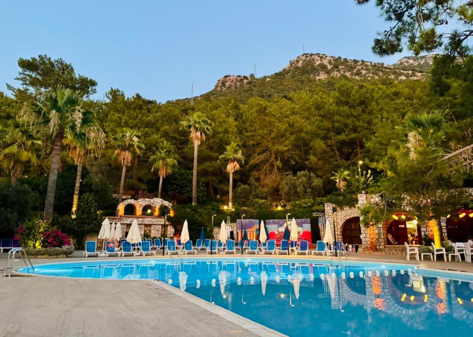 Montana Pine Resort Oludeniz Bagian luar foto