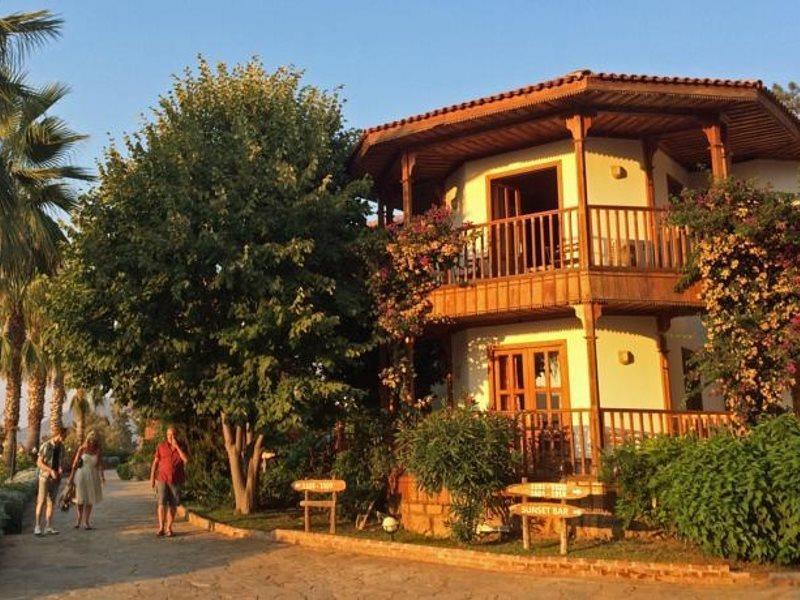 Montana Pine Resort Oludeniz Bagian luar foto