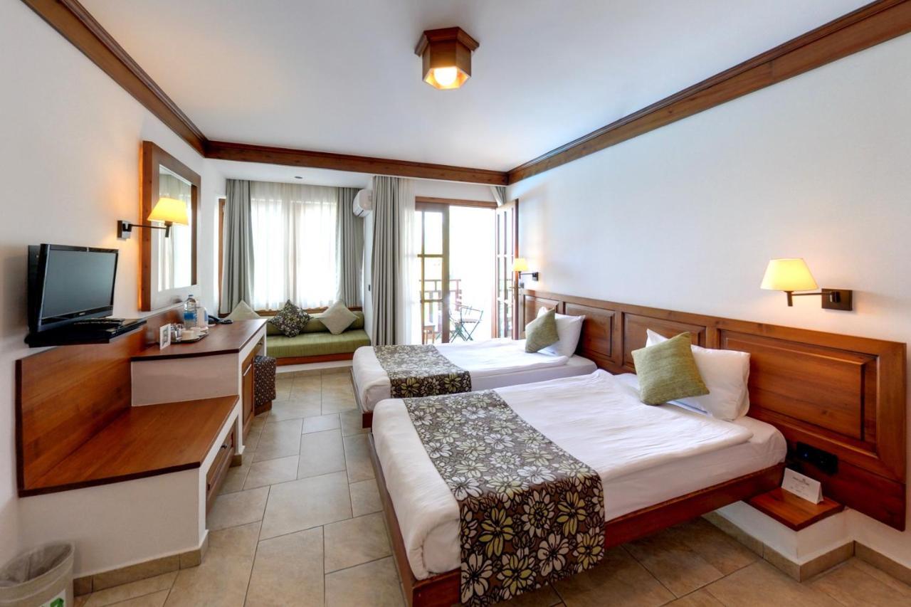 Montana Pine Resort Oludeniz Bagian luar foto